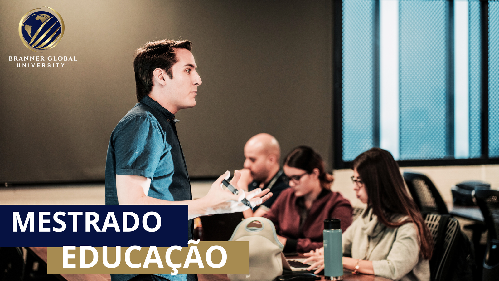 Cópia de Postdoctoral in Law (250 x 250 px) (Banner para YouTube).png